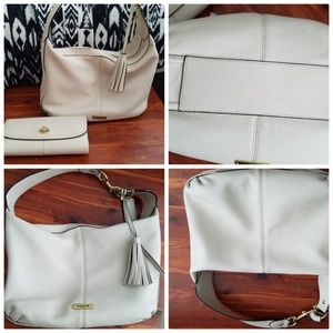 Coach small hobo purse with wallet. Cream color.